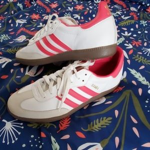 Adidas size 9 Women's Pink White Samba shoes